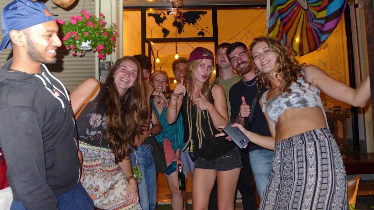 Stamp Hostel (Adults Only) Ban Yang  Екстер'єр фото