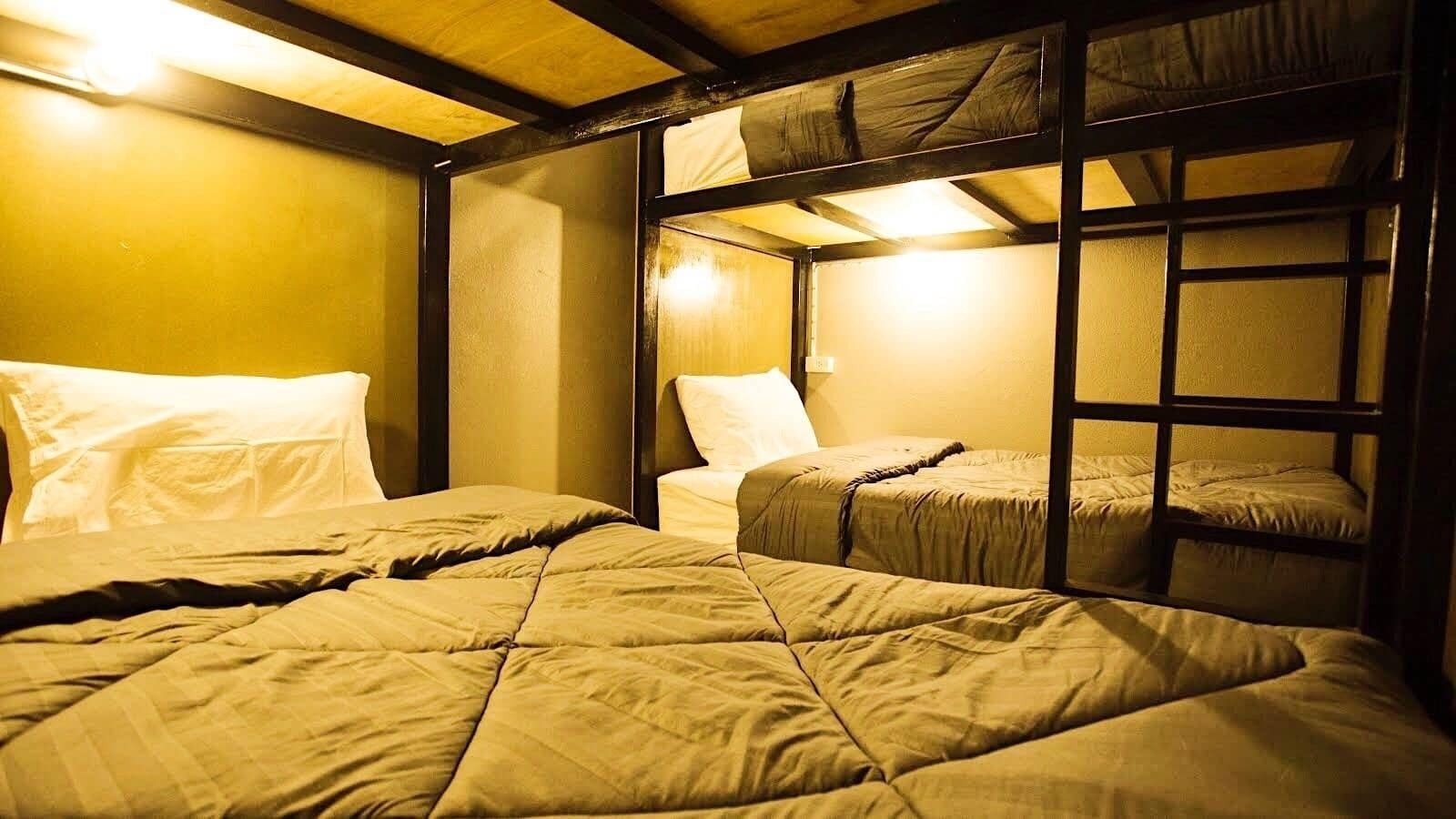 Stamp Hostel (Adults Only) Ban Yang  Екстер'єр фото